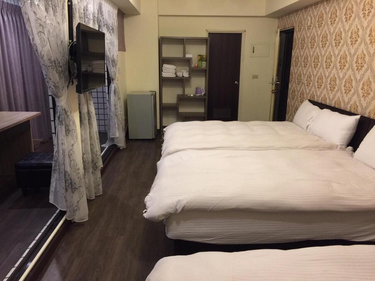 Love Feng Jia Apartment Hotel Тайчжун Экстерьер фото
