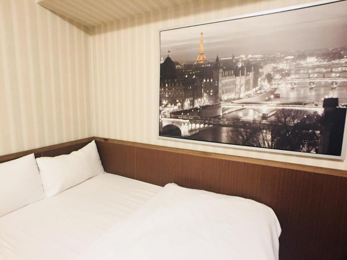 Love Feng Jia Apartment Hotel Тайчжун Экстерьер фото