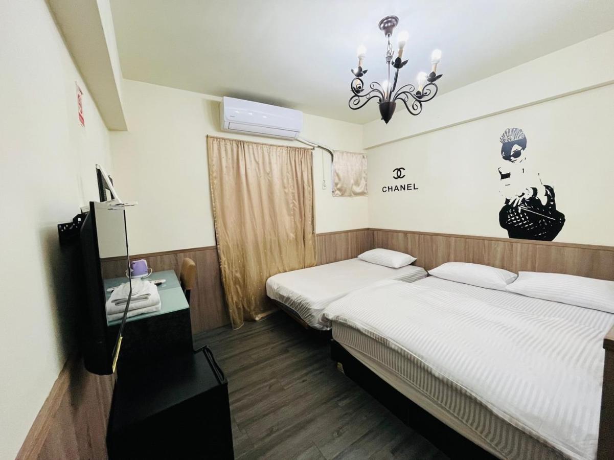 Love Feng Jia Apartment Hotel Тайчжун Экстерьер фото